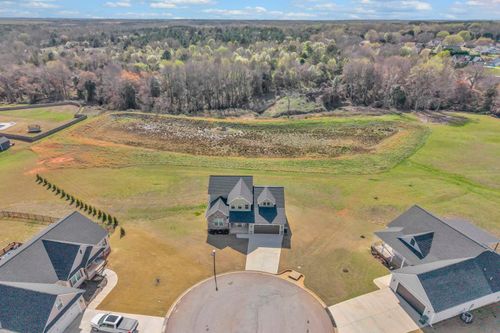 521 Hillview Knoll Ln, Greer, SC, 29651-7570 | Card Image