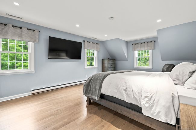 49 Lamppost Dr, House other with 4 bedrooms, 3 bathrooms and 4 parking in Redding CT | Image 14