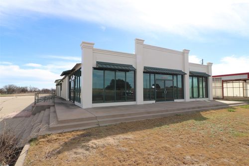 3098 W Washington St, Stephenville, TX, 76401-3755 | Card Image