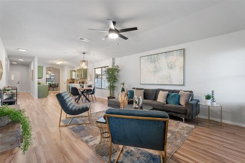 5129 English Glade Dr, Austin, TX, 78724-6238 | Card Image