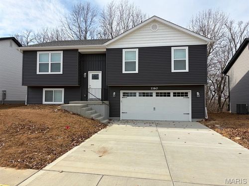 1174 Marathon Dr, Foristell, MO, 63348-2607 | Card Image