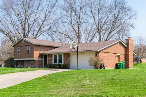 712 Tealwood Dr, Beavercreek, OH, 45430-1625 | Card Image
