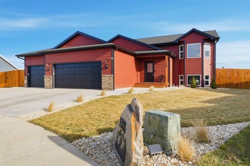 1328 Chet St, rapid city, SD, 57703-2120 | Card Image