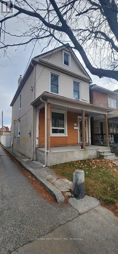 521 Lansdowne Ave, House other with 4 bedrooms, 2 bathrooms and 2 parking in Toronto ON | Image 2