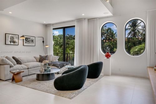 c5-10659 Ne Quaybridge Ct, Miami, FL, 33138-2212 | Card Image