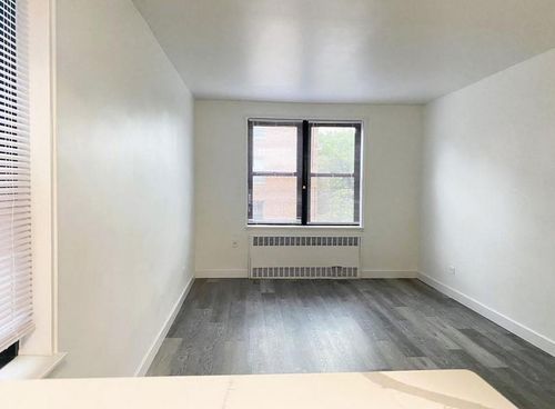 apt-5e-150 72nd Rd, Flushing, NY, 11367-2138 | Card Image
