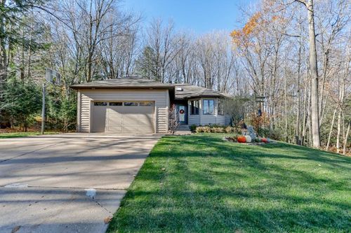 227238 Cliffside Court, Rib Mountain, WI, 54401 | Card Image