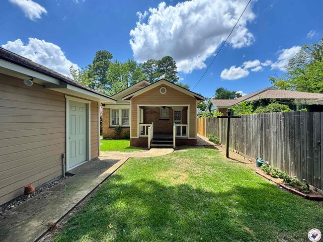 2504 Walnut St, House other with 2 bedrooms, 2 bathrooms and null parking in Texarkana TX | Image 23