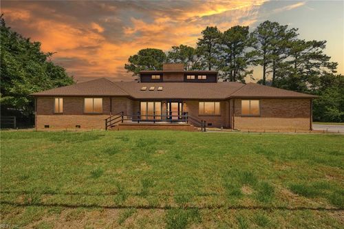 100 Snead Fairway, Portsmouth, VA, 23701-1639 | Card Image