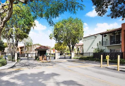 apt-q5-10810 Sw 88th St, Miami, FL, 33176-1331 | Card Image