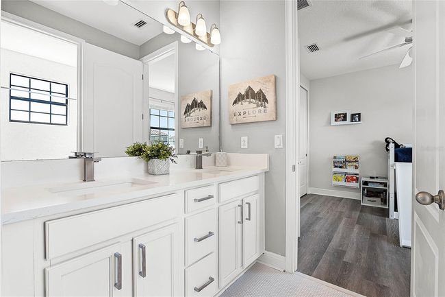 Brand new renovated Jack and Jill bathroom! | Image 44