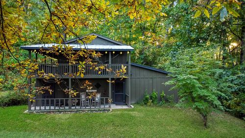 686 Laurel Hill Ln, Ellijay, GA, 30536-6462 | Card Image