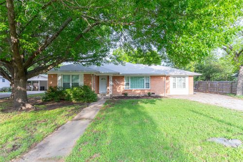 805 S Seaman St, Eastland, TX, 76448-3444 | Card Image