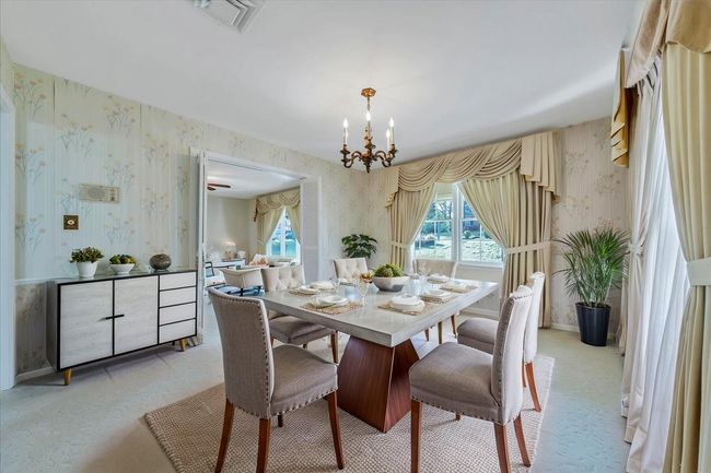 DINING ROOM VIRTUALLY STAGED | Image 38