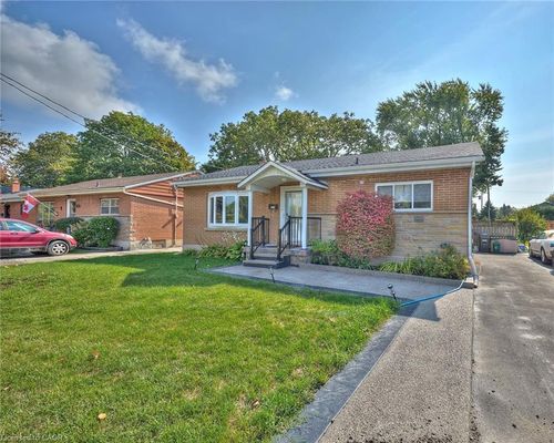 2214 Prospect St, Burlington, ON, L7R1Z7 | Card Image