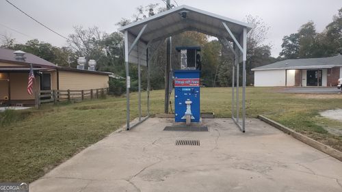 31 S Broad St, Bowman, GA, 30624-1905 | Card Image