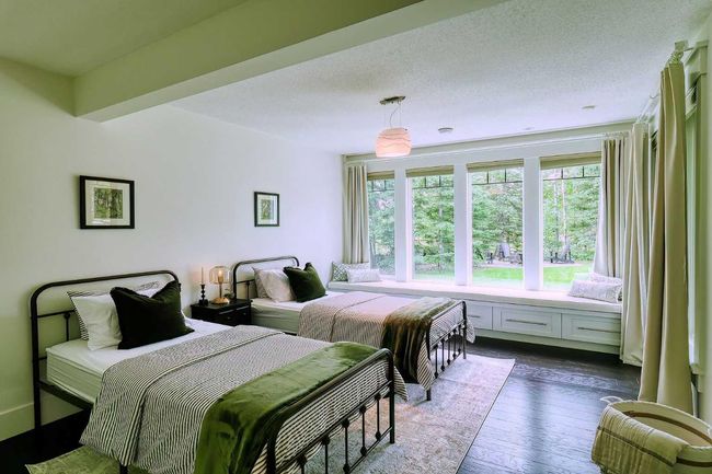 92 Hawk's Landing Dr, House other with 4 bedrooms, 4 bathrooms and null parking in Priddis AB | Image 45