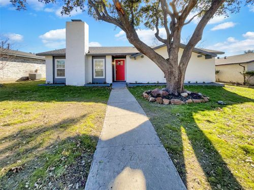 2022 Chestnut Rd, Carrollton, TX, 75007-3506 | Card Image