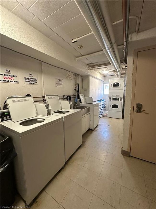 14 - 15 Mowat Blvd, House attached with 1 bedrooms, 1 bathrooms and 1 parking in Kitchener ON | Image 20