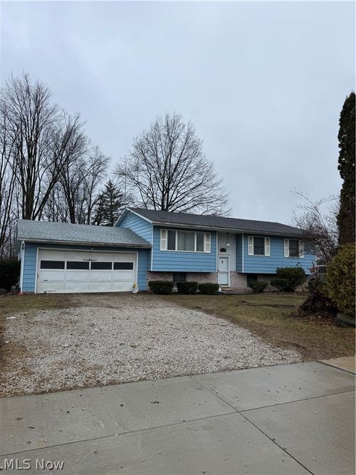 1918 Buchtel St, Twinsburg, OH, 44087-2004 | Card Image