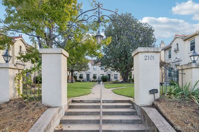 1 - 2101 S Boston Avenue, Condo with 2 bedrooms, 1 bathrooms and null parking in Tulsa OK | Image 2