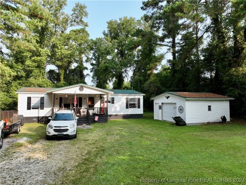 200 Caldonia Dr, Lumberton, NC, 28358-9315 | Card Image