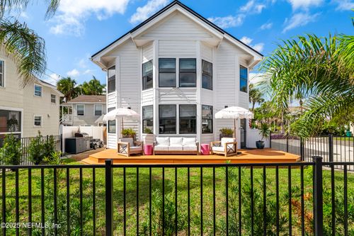 602 1st St, NEPTUNE BEACH, FL, 32266-6001 | Card Image