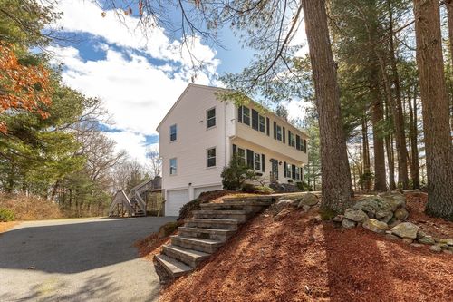 29 Trifiro Rd, Billerica, MA, 01821-2316 | Card Image