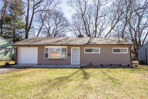 7119 E 111th Ter, Kansas City, MO, 64134-3313 | Card Image