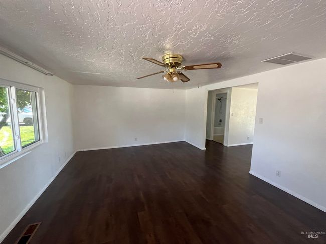 3073 Vickie Ln, House other with 3 bedrooms, 2 bathrooms and null parking in Twin Falls ID | Image 5