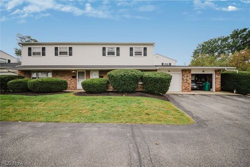 105-7191 Hart St, Mentor, OH, 44060-4954 | Card Image
