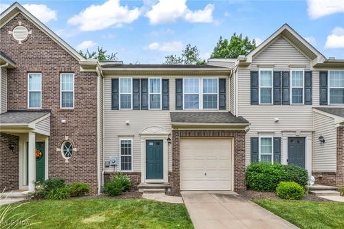 1514 Wellingshire Cir, Cuyahoga Falls, OH, 44221-5154 | Card Image