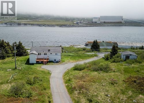 2 Kings Point Road, Long Harbour, NL, A0B2J0 | Card Image