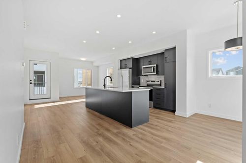 1207-25 Wildwoods Court Sw, Airdrie, AB, T4B5V7 | Card Image