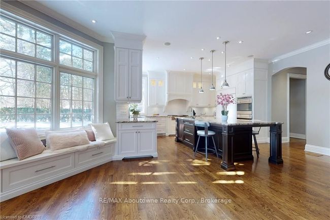 2094 Elmhurst Ave, House other with 5 bedrooms, 8 bathrooms and 10 parking in Oakville ON | Image 11