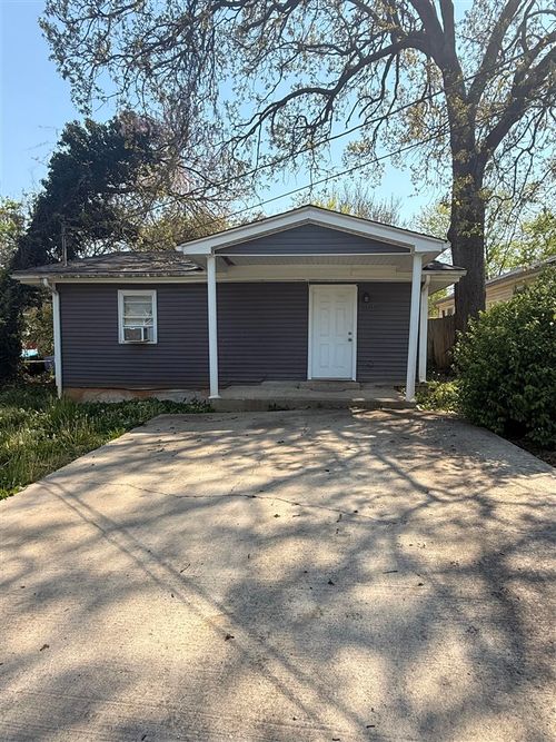 305 Cherry Way, Bowling Green, KY, 42101-2815 | Card Image