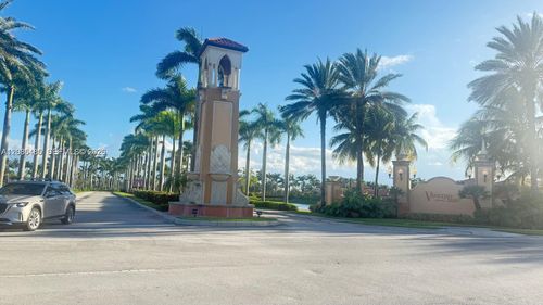 152-15201 Sw 30th Ter, Miami, FL, 33185-5639 | Card Image