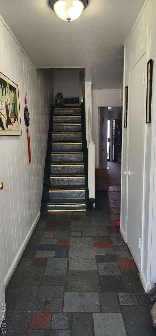 408 Howe Ave, Bronx, NY, 10473-1613 | Card Image