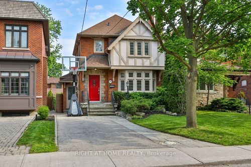 25 Fleming Cres, East York, ON, M4G2A9 | Card Image