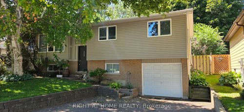 266 Gunn Ave, Cambridge, ON, N3C3E5 | Card Image