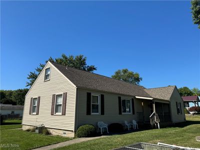 2692 Morris Lane, House other with 4 bedrooms, 2 bathrooms and null parking in Girard OH | Image 1