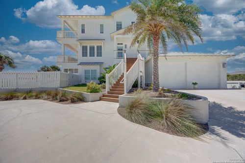 636 Light Ln, Port Aransas, TX, 78373-5353 | Card Image