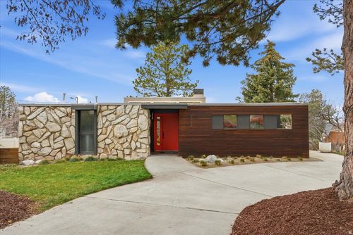 2136 Elaine Dr, Bountiful, UT, 84010-3120 | Card Image