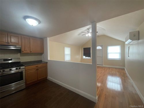 1101 Harding Park, Bronx, NY, 10473-2303 | Card Image