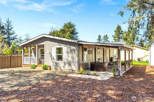 502 W Grant Ave, Westport, WA, 98595-2400 | Card Image