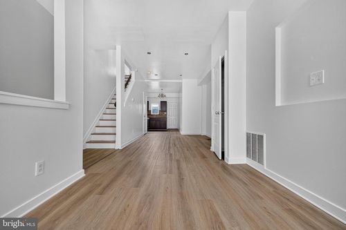 1238 W Firth St, PHILADELPHIA, PA, 19133-1131 | Card Image