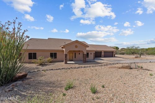 2905 N Silver Spur Dr, Wickenburg, AZ, 85390-3801 | Card Image