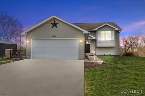 6860 Sydney St, Muir, MI, 48860-9643 | Card Image