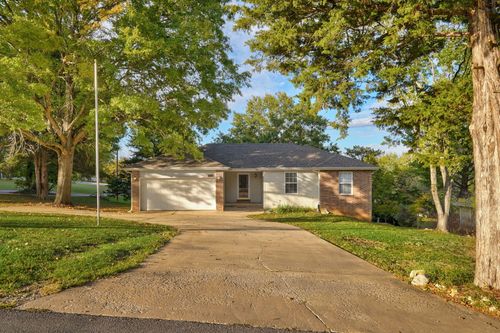 1103 E Lark St, Ozark, MO, 65721-8528 | Card Image