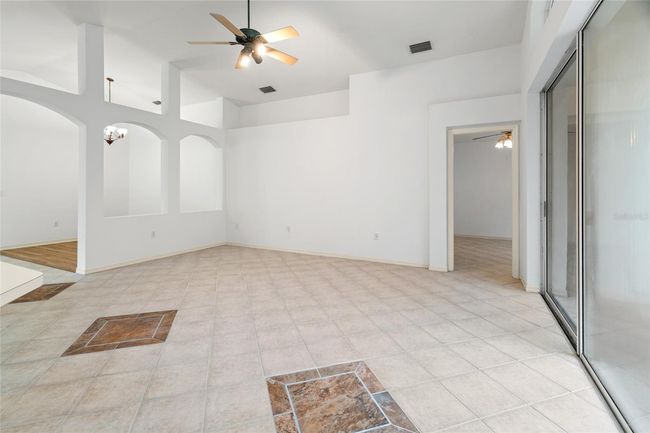 Family Room | Image 20